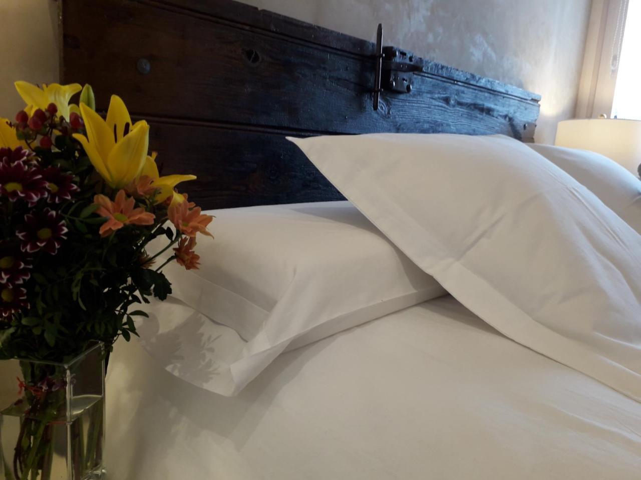 Casa Rural Cirerer 산로렌소 데 모루니스 외부 사진